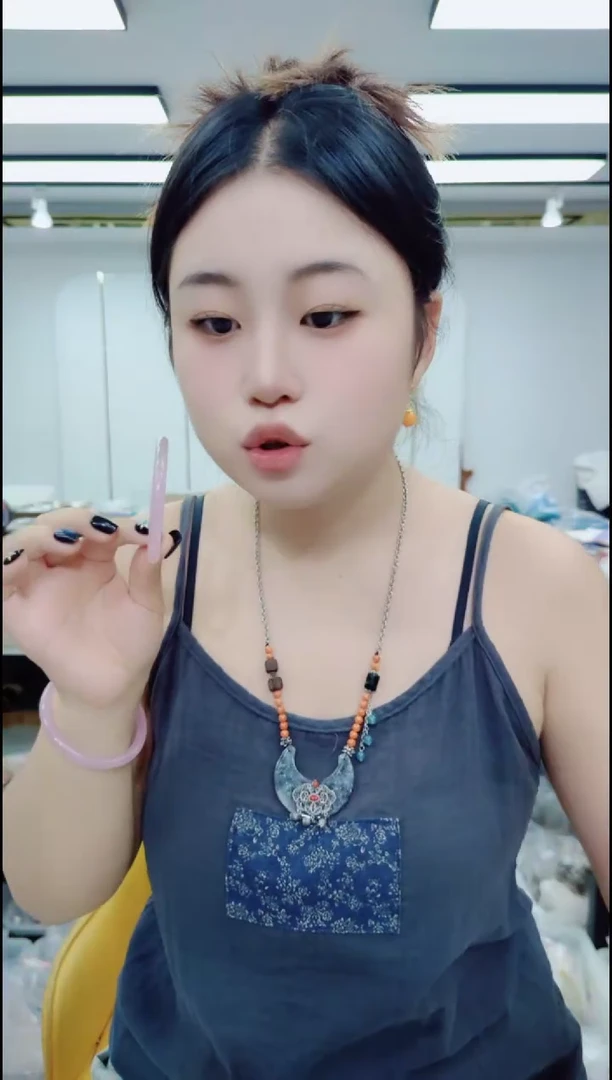 翡翠未镶嵌颈饰0742紫翡镯子