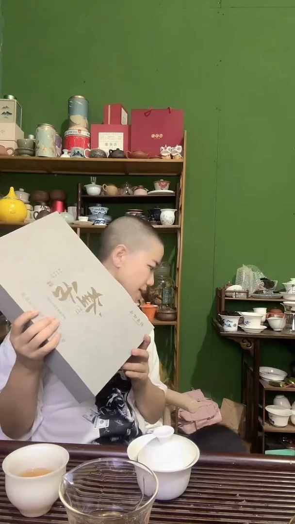 彩选单品雀舌礼盒茶
