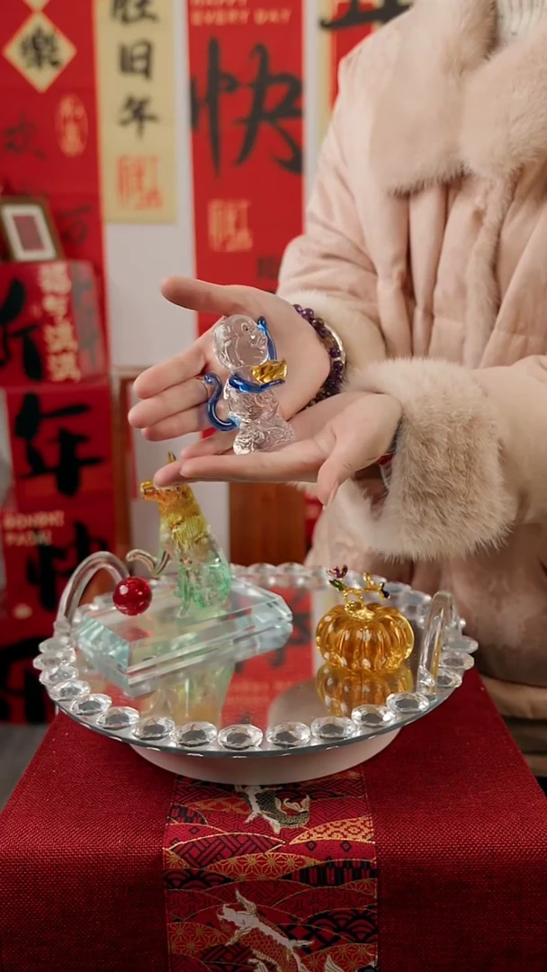 【闪购商品】琉璃拉丝蓝色元宝猴摆件