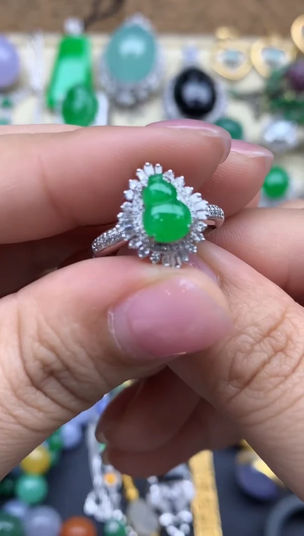 【闪购商品】翡翠戒指18K金镶嵌605-中国好珍宝