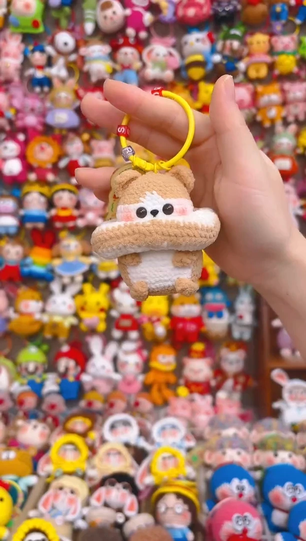 纯手工制作毛线钩织成品小松鼠