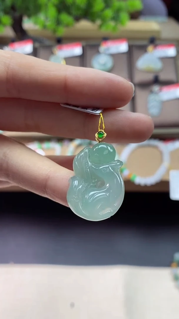 【闪购商品】翡翠颈饰18K金镶嵌九尾狐