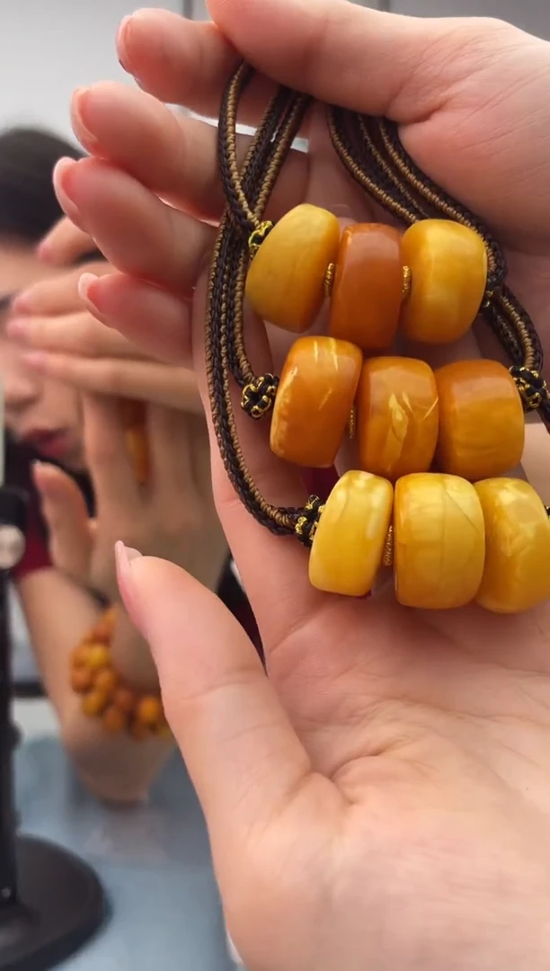 未镶嵌蜜蜡珠宝奇石012，假一罚十多样性发其一