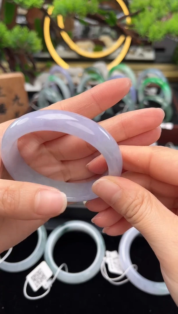 未镶嵌手镯翡翠手镯