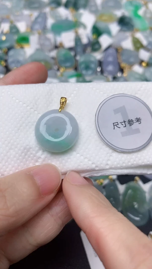 颈饰未镶嵌翡翠天然缅甸A货翡翠