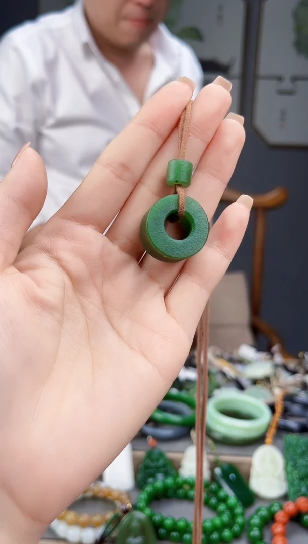 颈饰未镶嵌和田玉多样性发货拍一发一