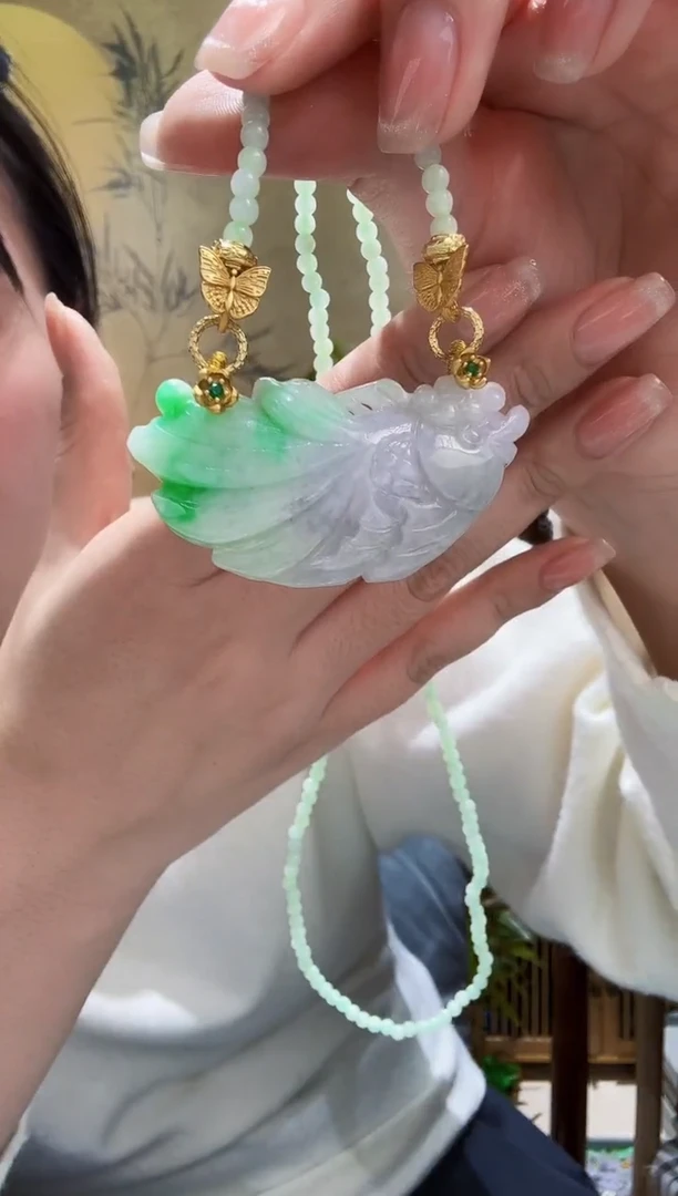 颈饰未镶嵌翡翠吊坠