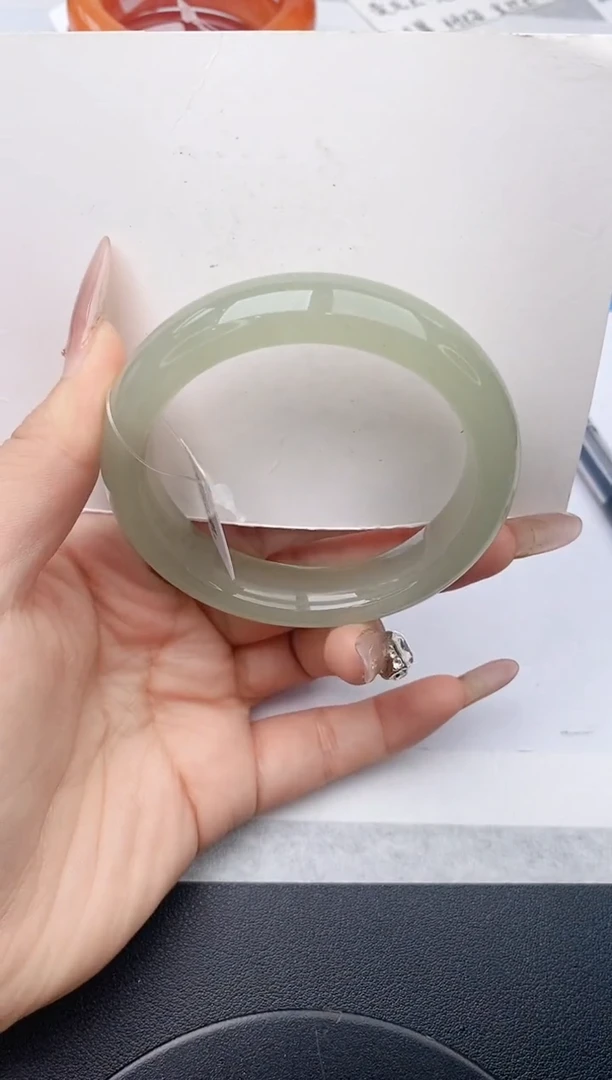 未镶嵌手镯石英质玉w145-DB57+