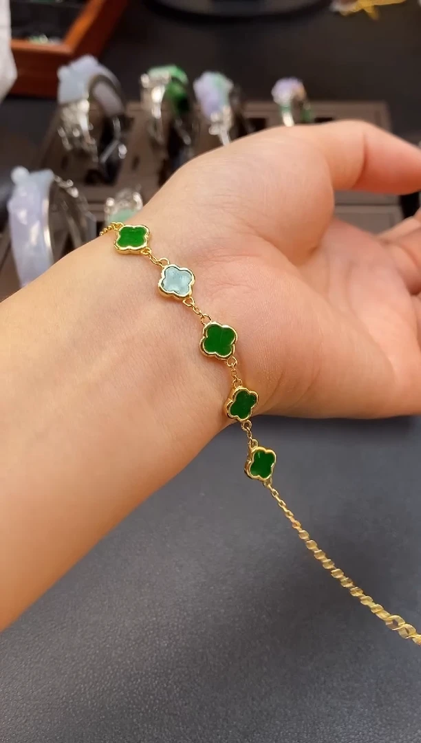 颈饰银S925镶嵌翡翠?*?净货16690