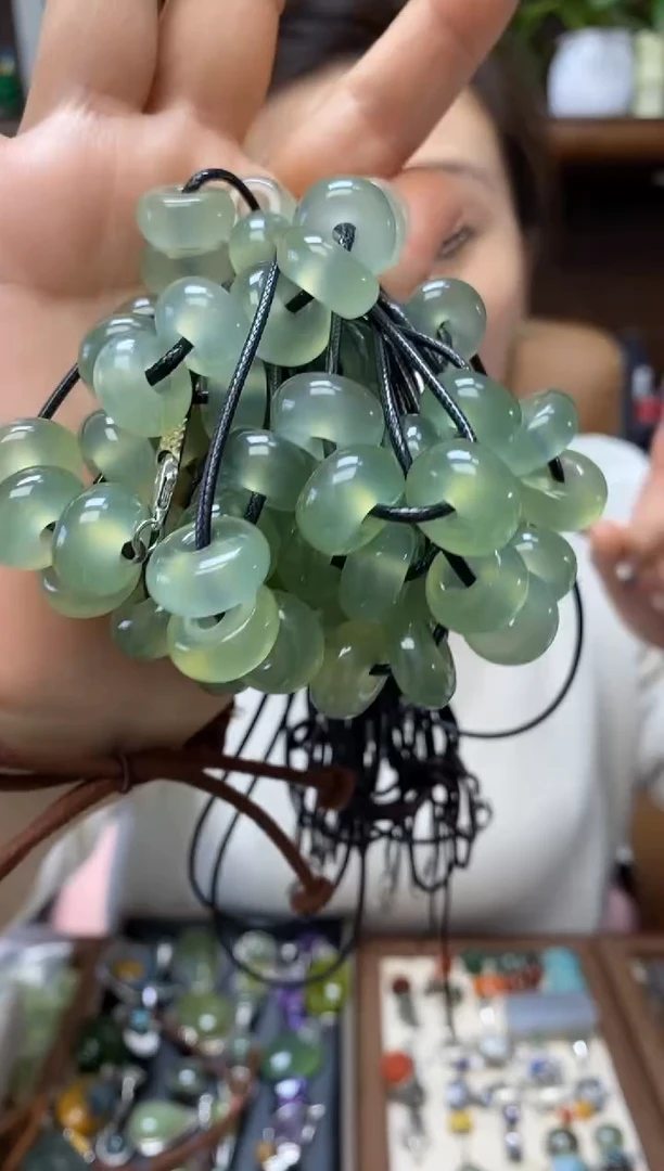 未镶嵌岫玉吊坠多样性发货其中发一