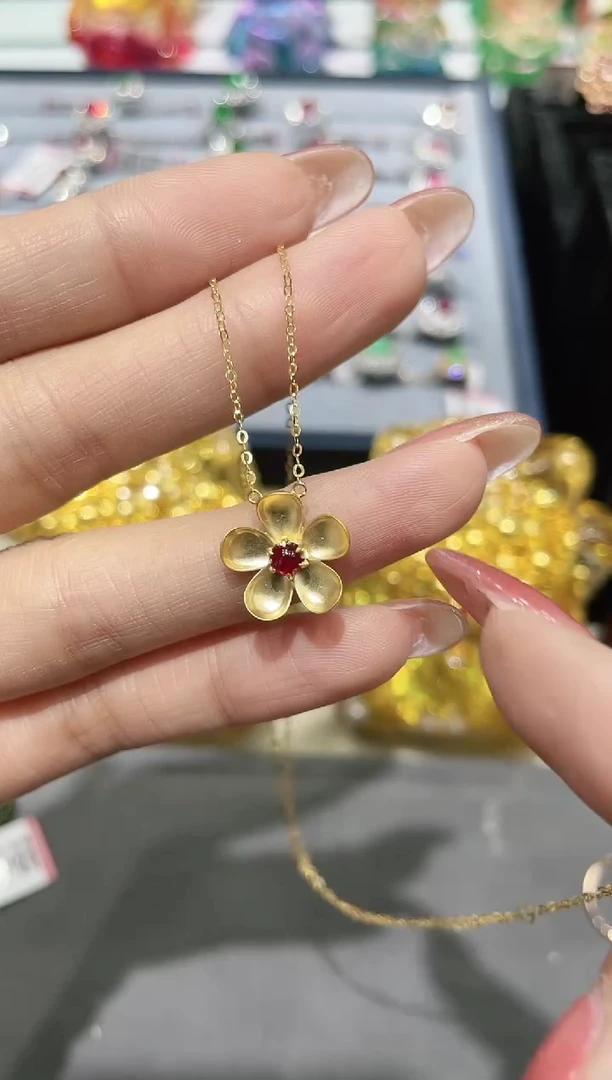 项链18K金镶嵌红宝石项链