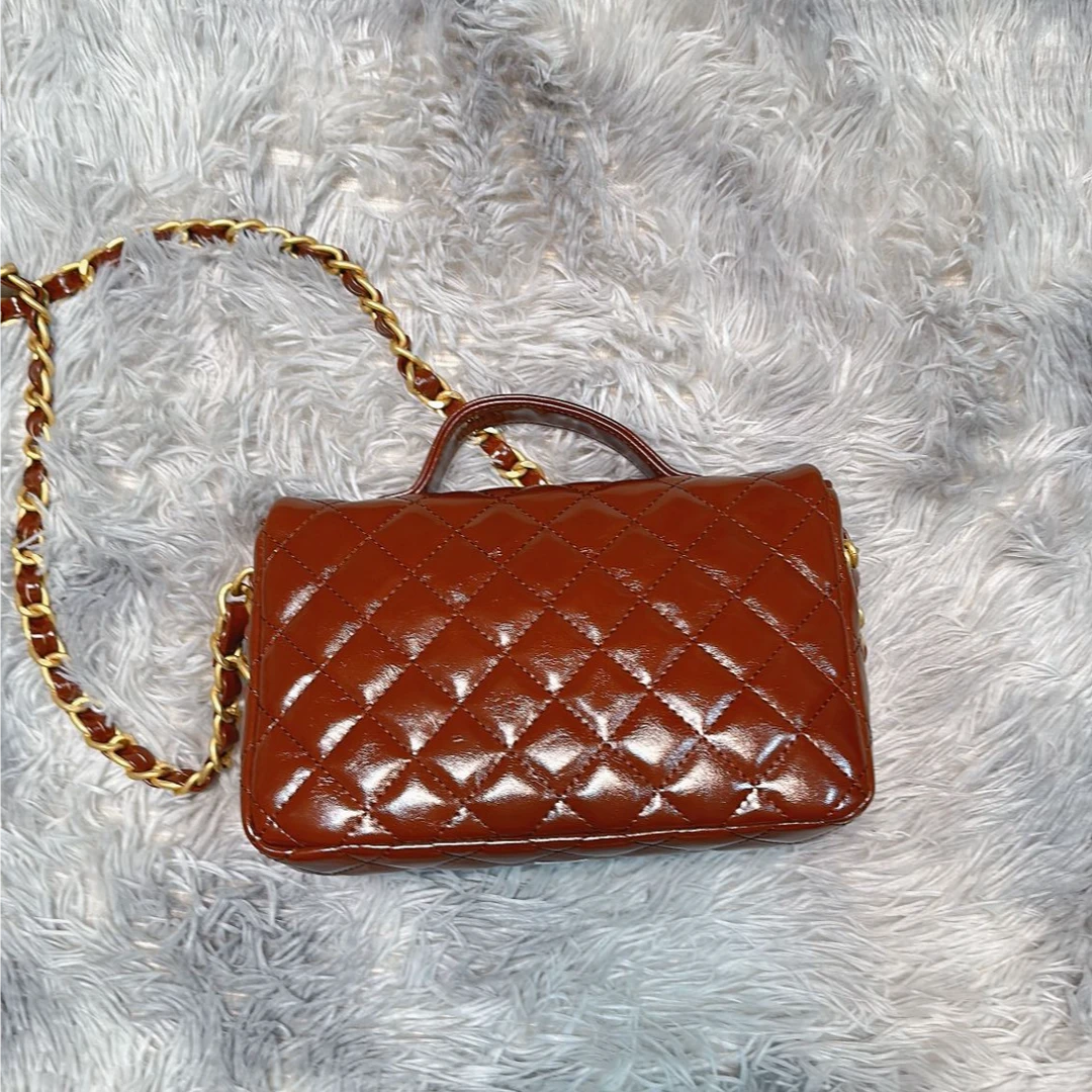 时尚百搭真皮女包 想 单 棕色 双 口 袋 高级时尚