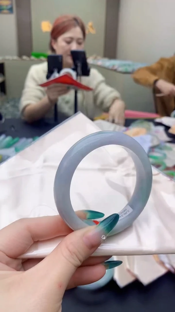 【闪购商品】翡翠手镯未镶嵌0699631169