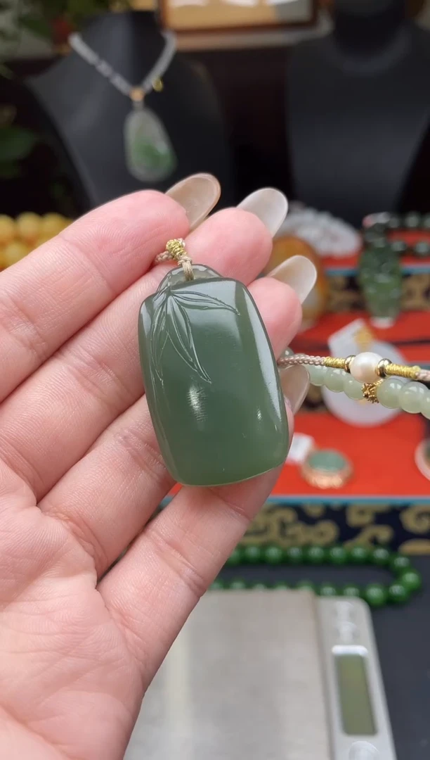 颈饰未镶嵌和田玉TH52多样性发其一