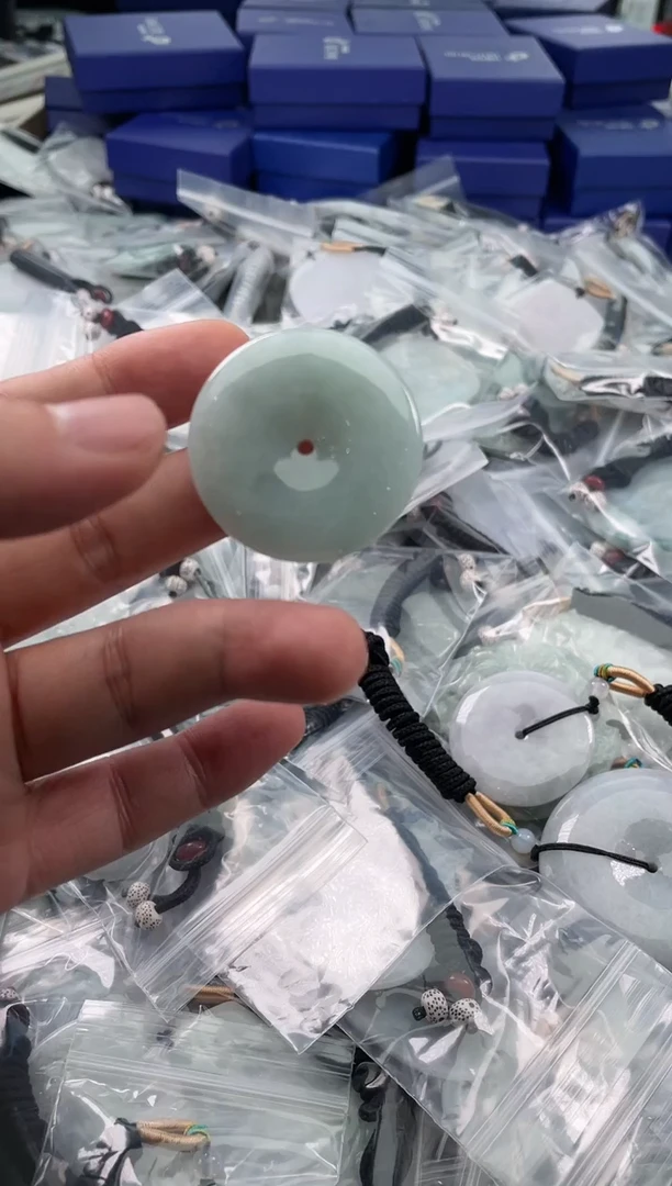 颈饰未镶嵌翡翠余**心25/11/22/.126