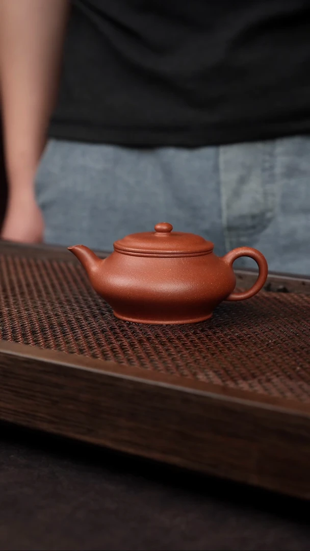 【闪购商品】紫砂茶壶红降坡虚扁【带矿标证书】