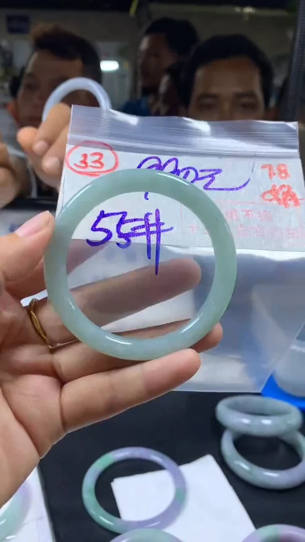 定制翡翠未镶嵌手镯55圈毛货需精细抛光33#