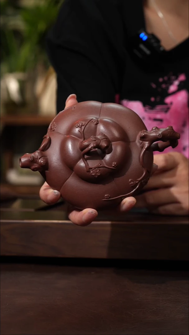 茶壶紫砂红棕泥上合梅