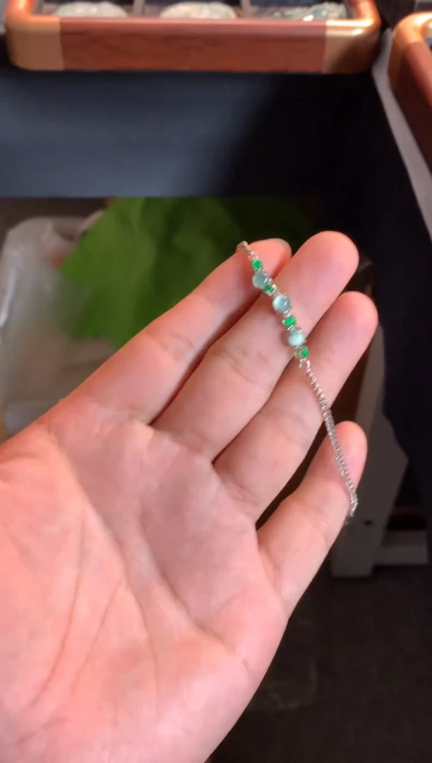 未镶嵌挂件翡翠翡翠