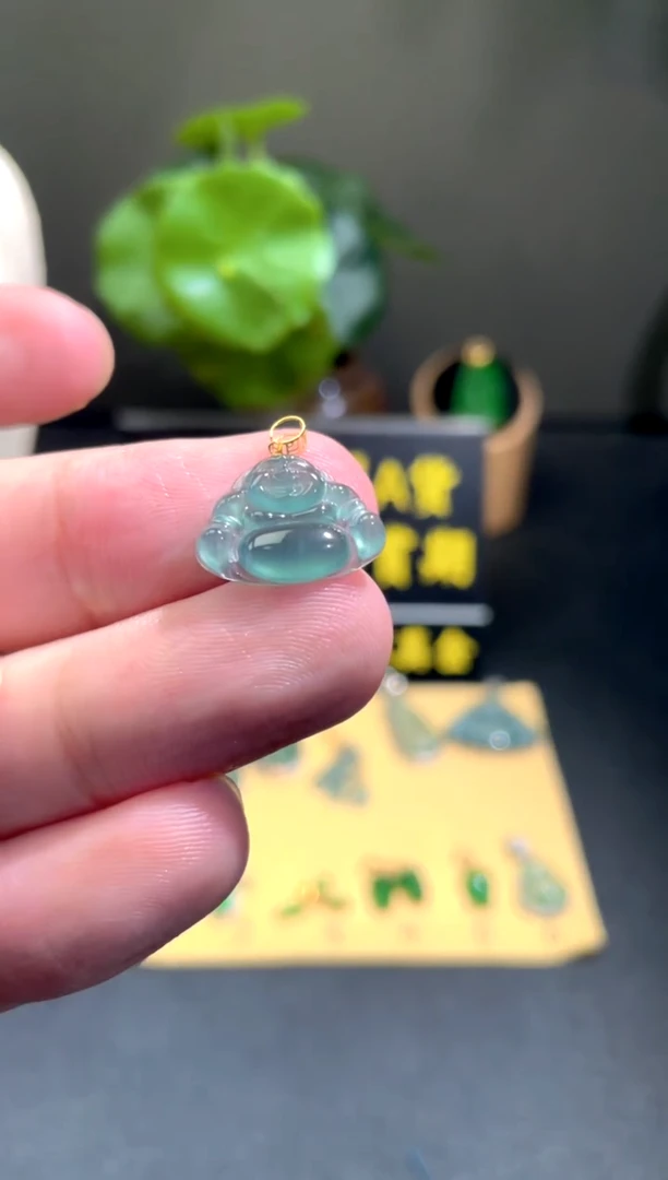 颈饰18K金镶嵌翡翠翡翠A货