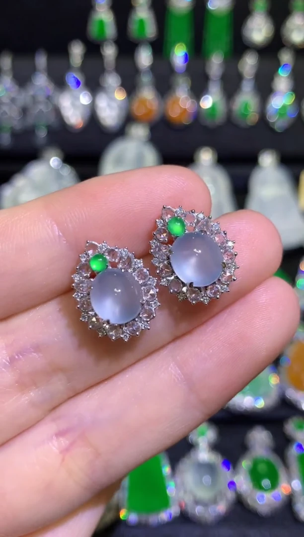 【闪购商品】翡翠耳饰18K金镶嵌玻璃种双眼皮蛋面耳钉不封底