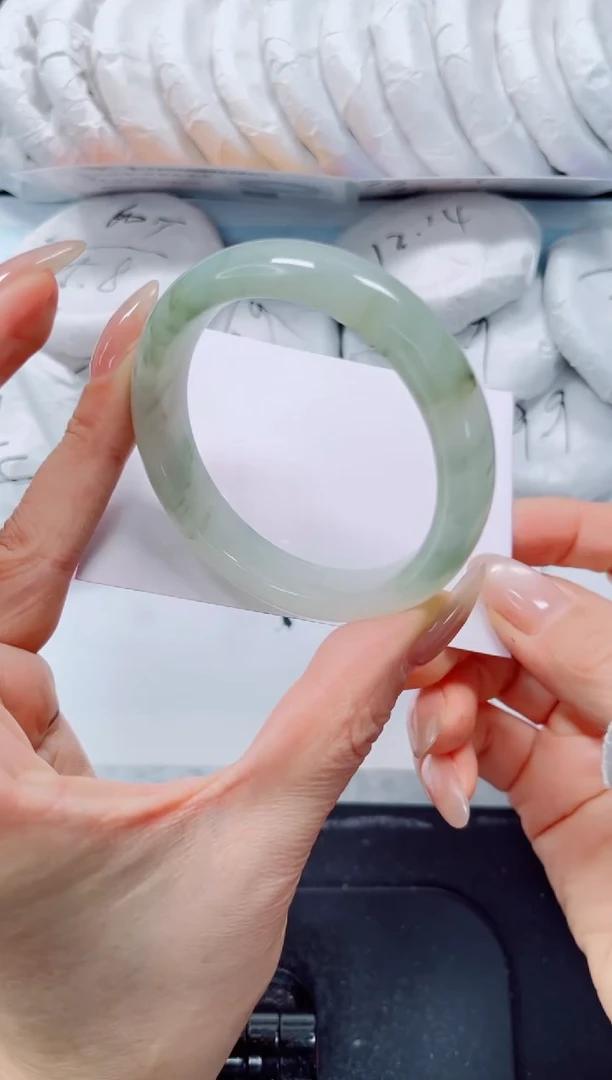 未镶嵌手镯石英质玉216-56