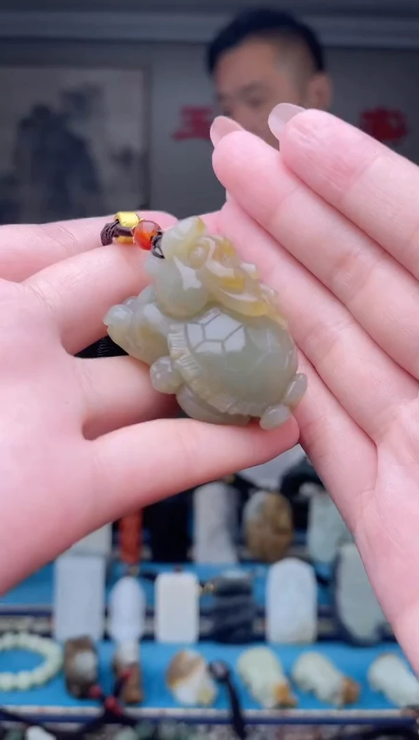 未镶嵌和田玉挂件1