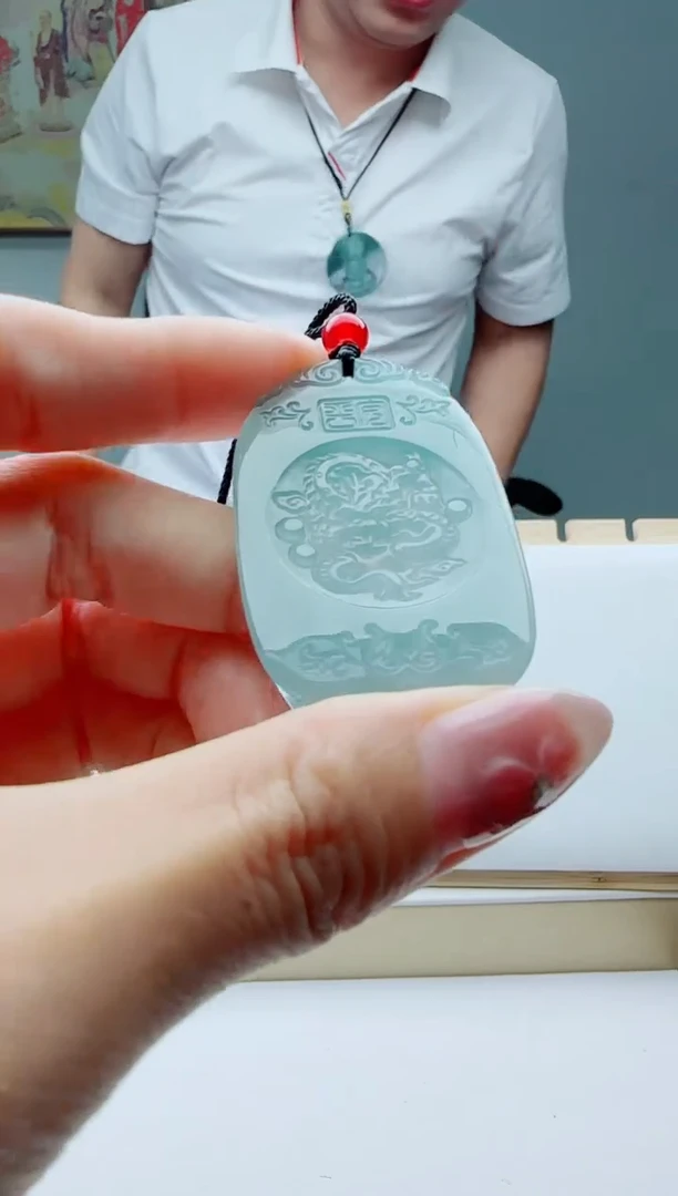 颈饰未镶嵌翡翠多样性发其一