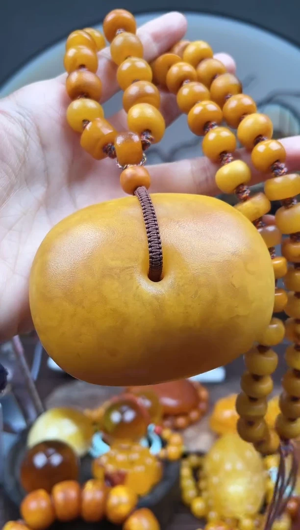 【闪购商品】琥珀裸石未镶嵌首饰 假1赔4 （多样性发货1件