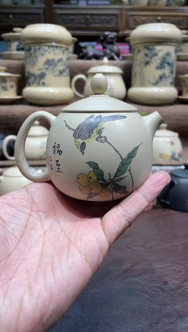 泥塑王宇白泥彩填花卉壶190cc
