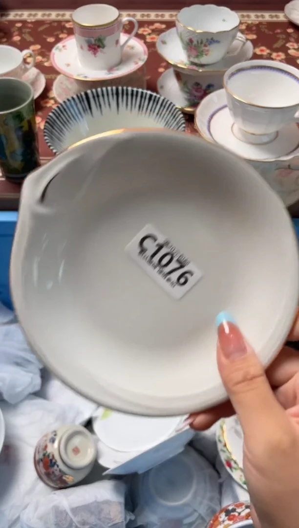 瓷片豆****猫瓷器瓷器C1076