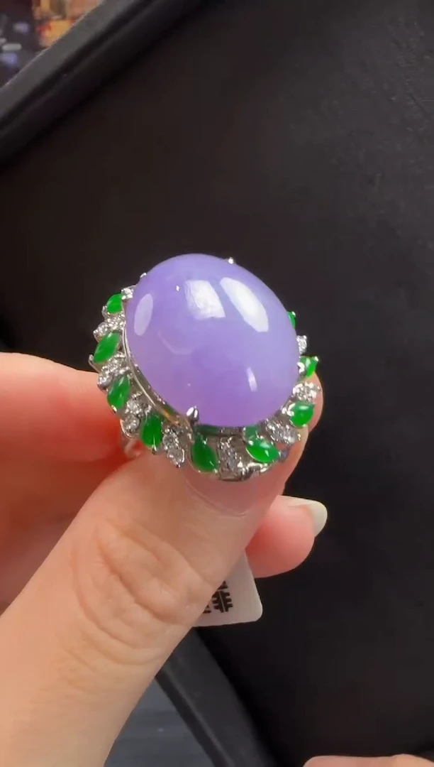 18K金镶嵌戒指翡翠516蛋面一只