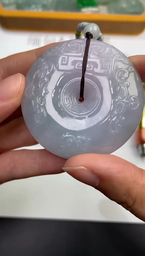 未镶嵌挂件翡翠373912   多人