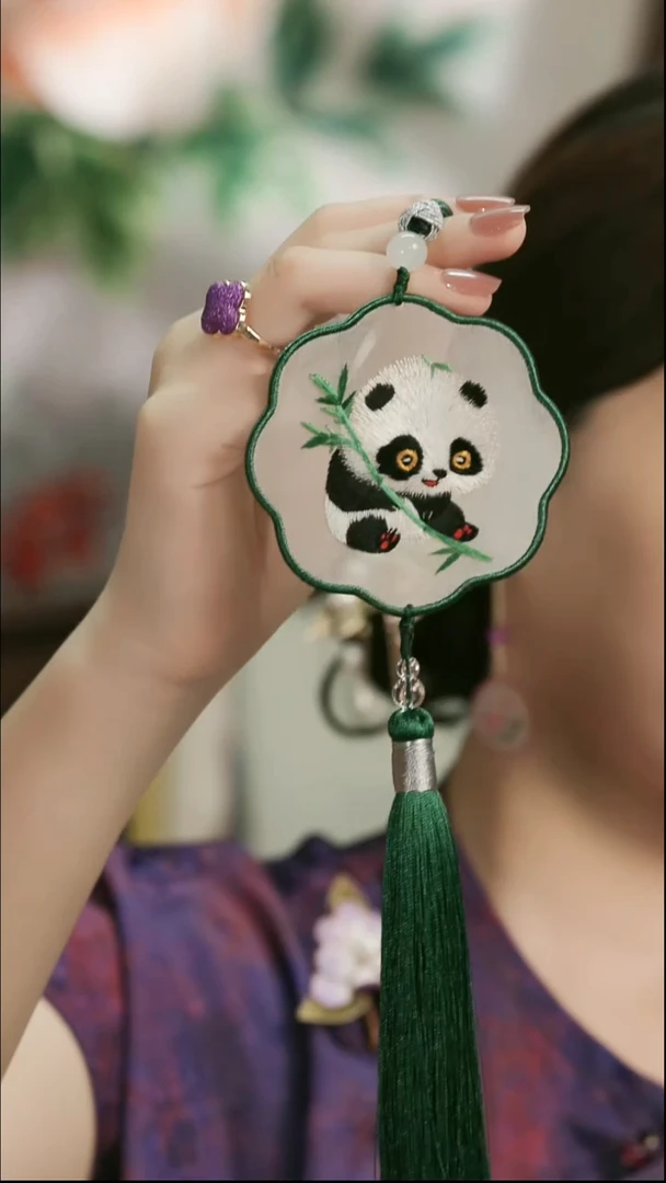 刺绣湘传礼纯手工刺绣车挂