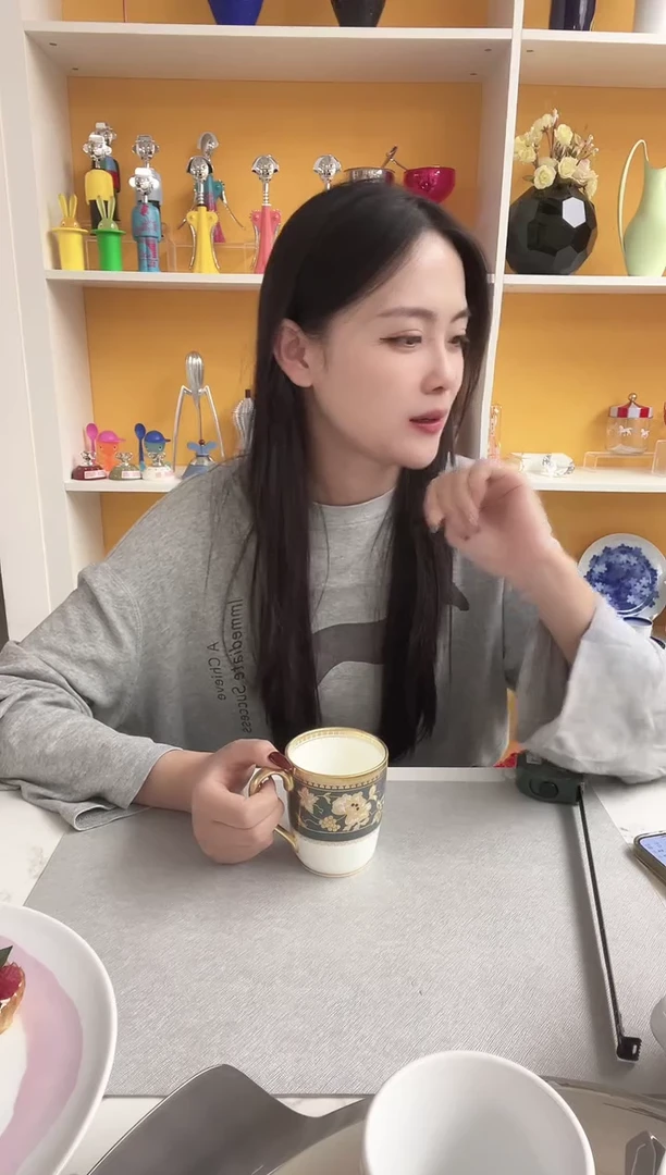 则武 灰色马克杯好看
