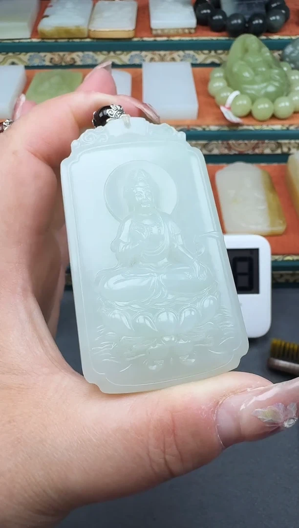 和田玉未镶嵌颈饰4