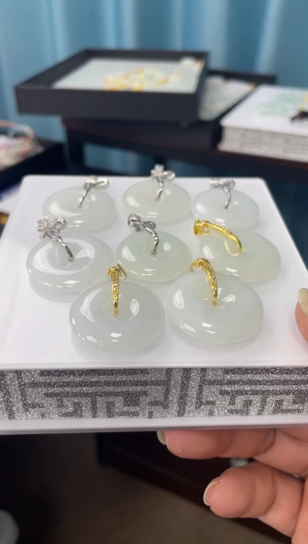 翡翠未镶嵌吊坠(不含链)平安扣 多样性发其一