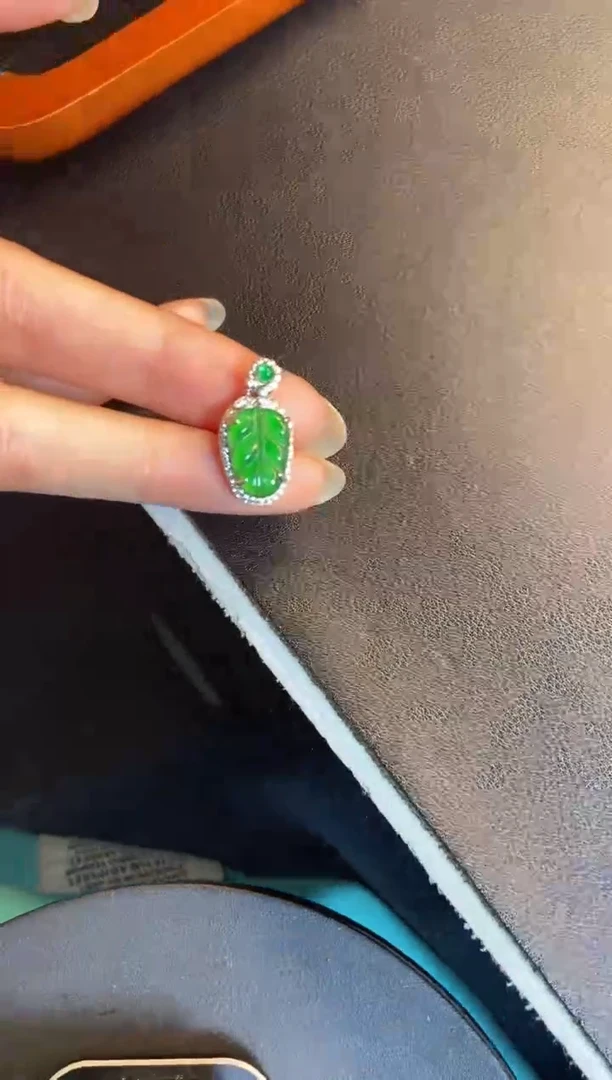 吊坠(不含链)银S925镶嵌翡翠1