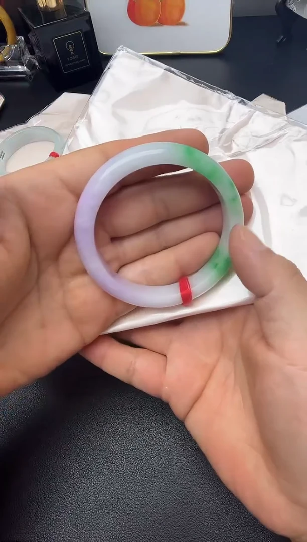 以实物为准，拍那个发那个