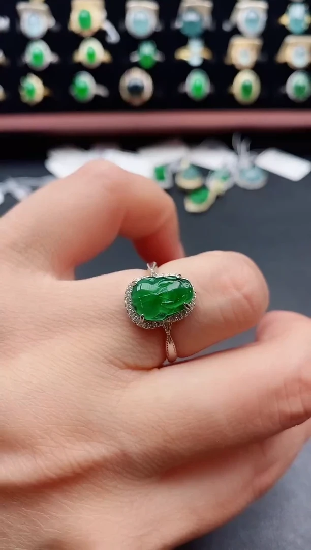 银S925镶嵌戒指翡翠1