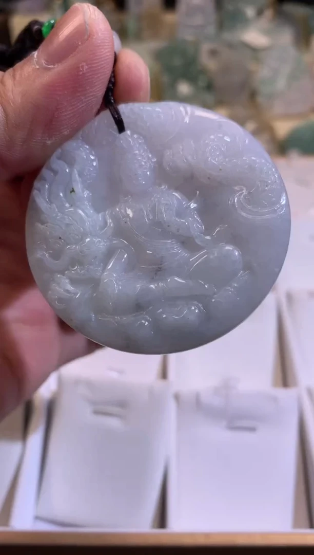 【闪购商品】翡翠颈饰未镶嵌02/17/255