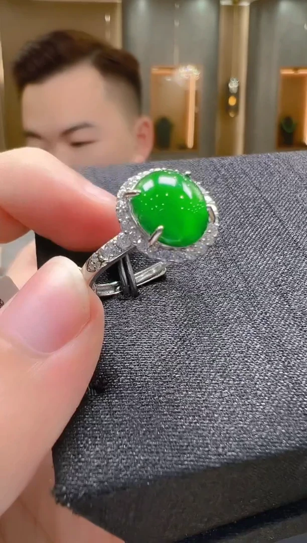银S925镶嵌戒指翡翠天然翡翠A货多样性发其一