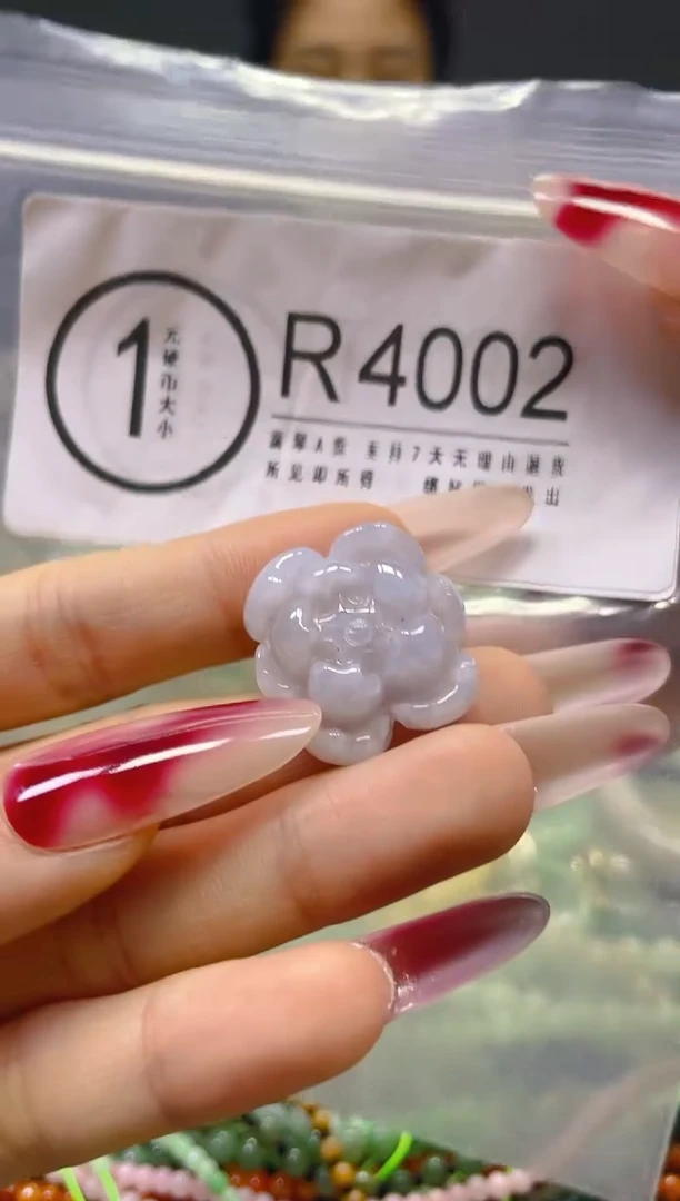 颈饰未镶嵌翡翠/R/翡翠A货，一件也是批发价