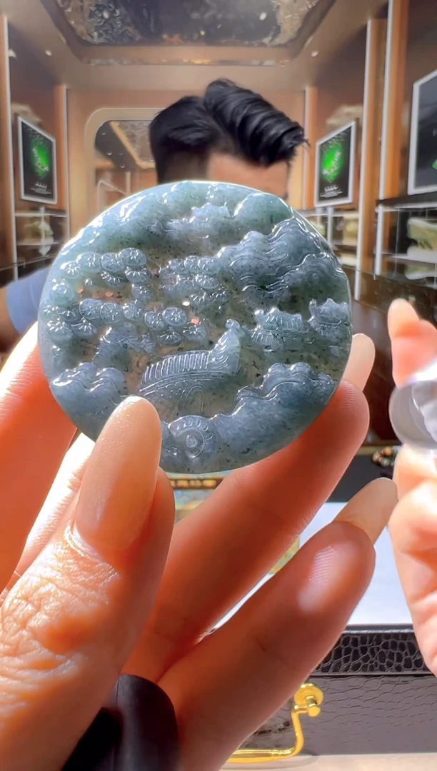 翡翠未镶嵌颈饰0381993986