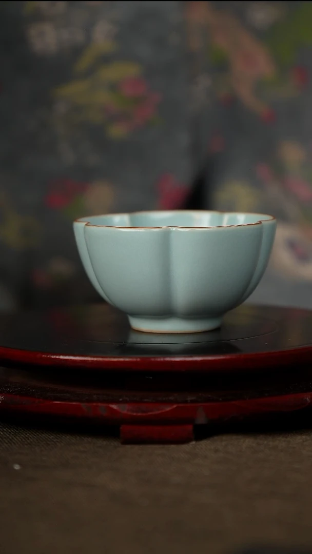 微微瑕 五瓣梅花杯 无底款