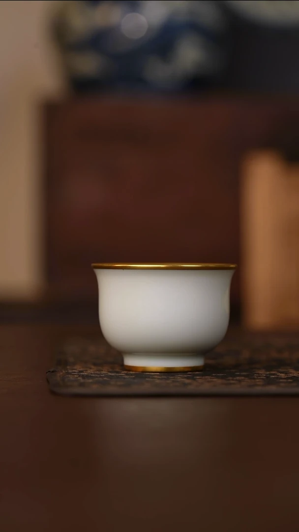 舜瓷甜白釉描金品茗杯