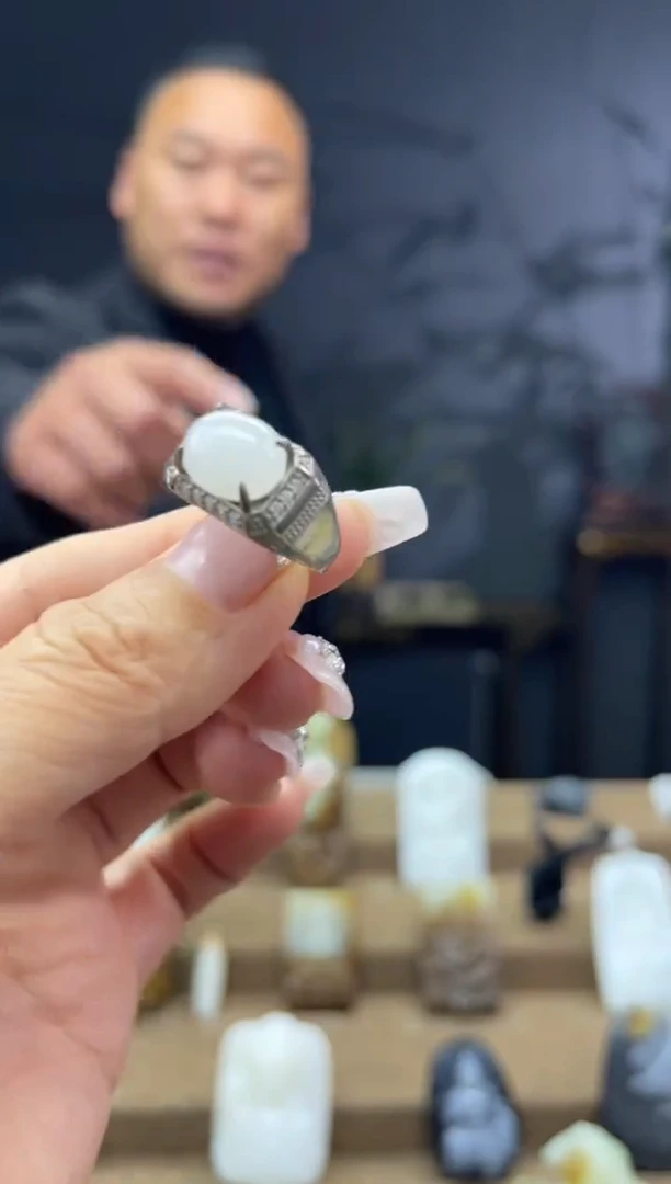 颈饰银S925镶嵌和田玉1