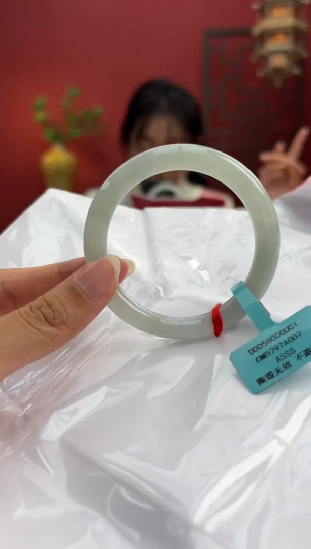 未镶嵌手镯（圆镯）翡翠翡翠手镯16