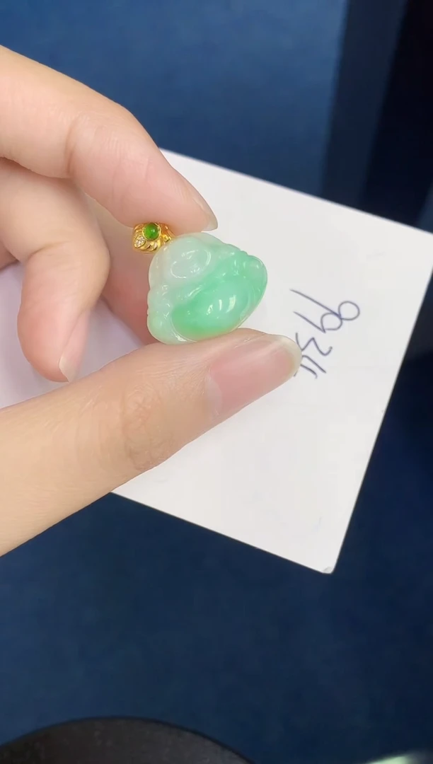 翡翠未镶嵌颈饰天然翡翠緬甸A貨