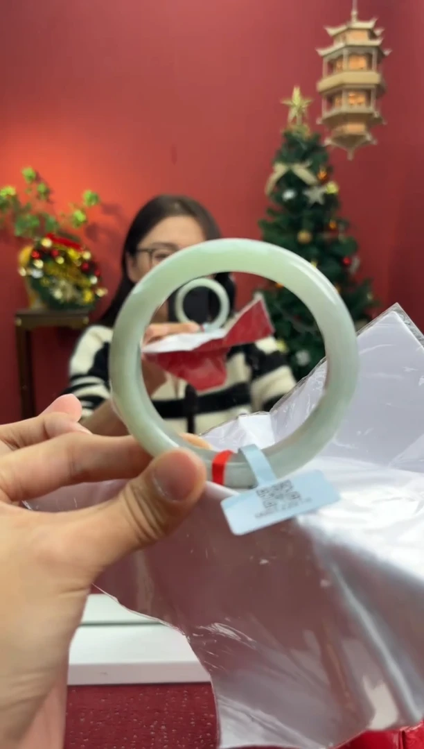 未镶嵌手镯翡翠翡翠手镯4